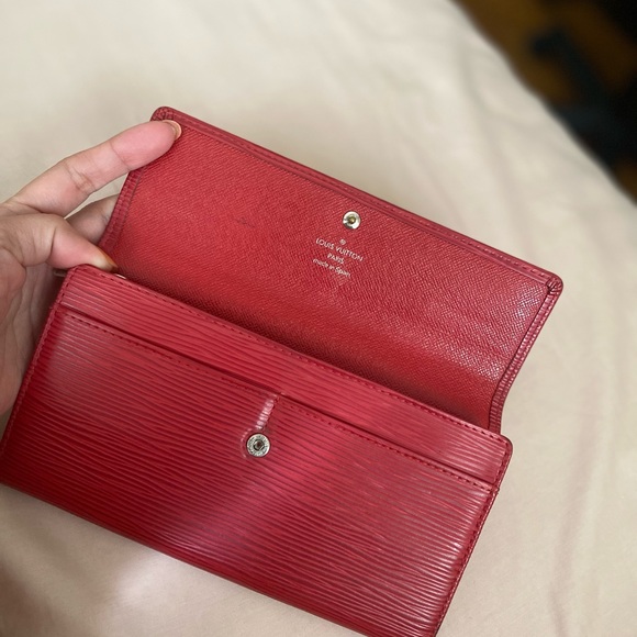 Louis Vuitton red wallet - Picture 6 of 6
